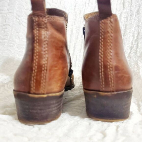 Lucky Brand Basel Toffee Color Booties Size 8M - Picture 5 of 10